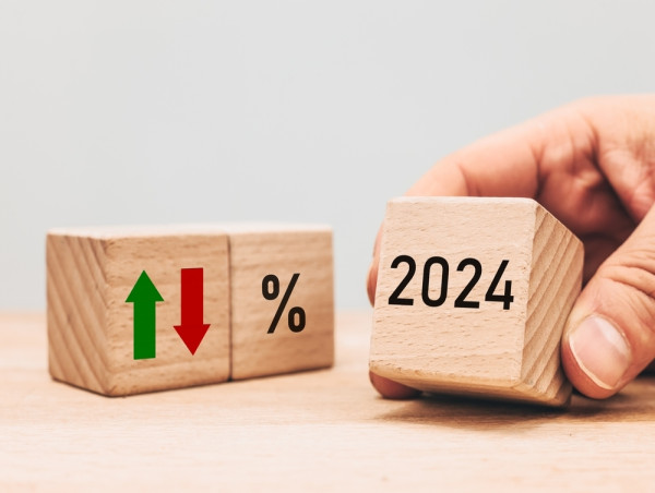 Refinancing Applications Climb 118% Year-over-Year as Interest Rates Hit 15-Month Low