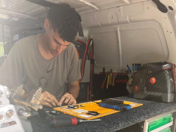 Gold Coast's Premier Auto Locksmith Unveils 24/7 Mobile Key Replacement Service