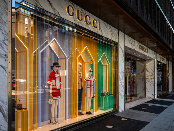  Kering share price: here’s why Gucci parent is falling apart 