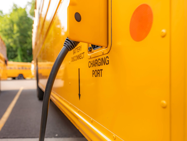  New Orleans Charter Science & Mathematics High School Becomes the First in Community to Transition to EV School Buses 