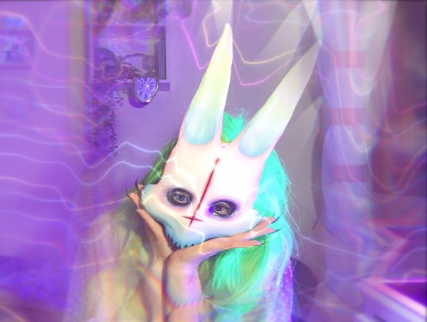 Independent Artist Myxi Bun Releases New Single 'Not My Fucking Problem' with Exclusive Pendant Jar Collection