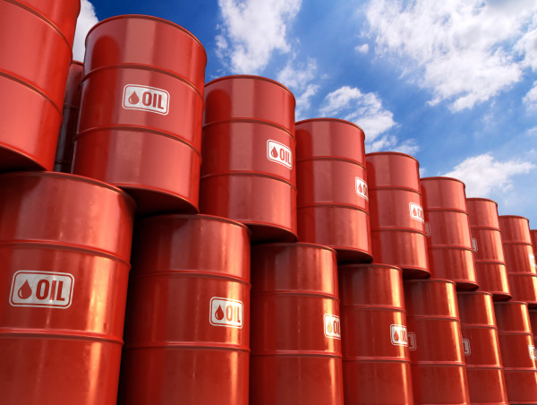 US crude oil prices drop below $70 per barrel amid global demand concerns