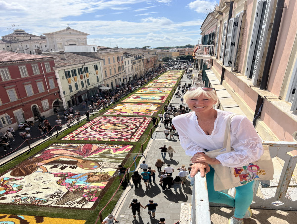  Delegations of Ephemeral Flower Art Maestros Unite in U.S. for the First Time at Sarasota’s ‘Floralia Infiorata’ 