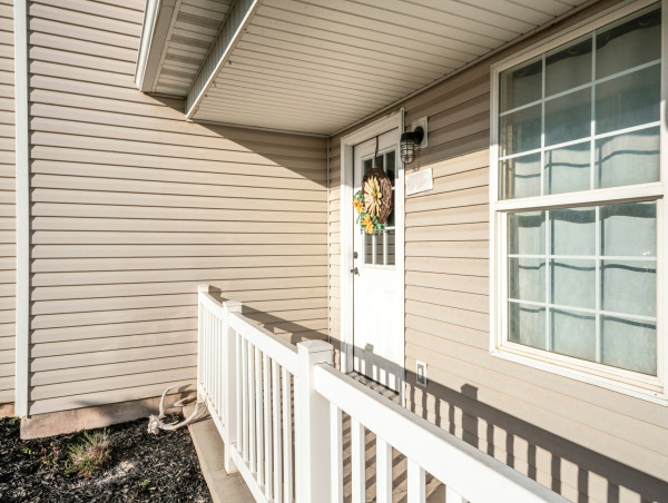  E.C.O. Builders Inc. Highlights Durable, Low-Maintenance Vinyl Siding Options 