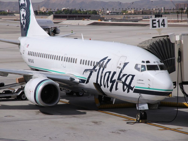  Alaska Air rallies on profit guidance hike: is it time to buy? 