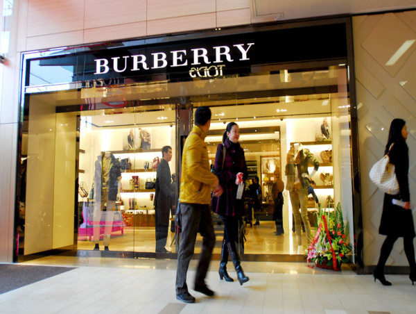  Burberry is falling apart as shares fall for 14 straight months 