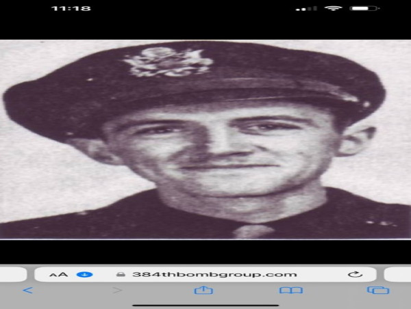 ASHES OF LEE DODSON, JUNIOR TO BE DROPPED FROM B-17 BOMBER IN HIS MEMORY IN ALBEQUERQUE, NM