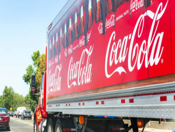  Coca-Cola stock: dividend king with valuation concerns 