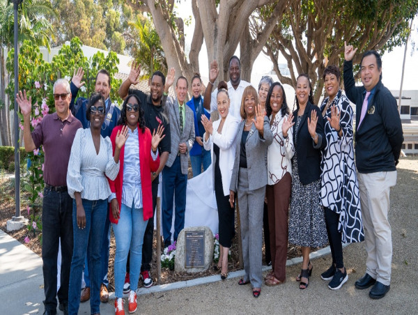 California Water Service and City of Carson Dedicate New City Hall Water-Wise Community Garden