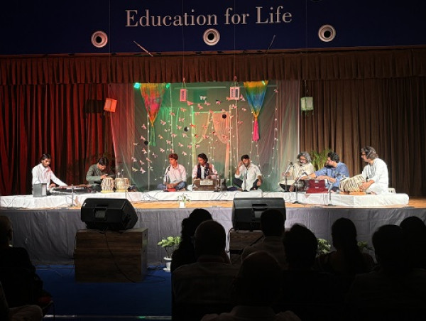  Annual Kaafila Arts Festival of Shiv Nadar School Witnesses Performances by Students, Folk Artiste Mir Ali Basu and Comedian Aashish Solanki 