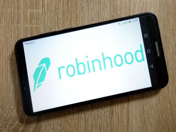  Robinhood expands footprint in Europe, introducing crypto transfer features for EU customers 