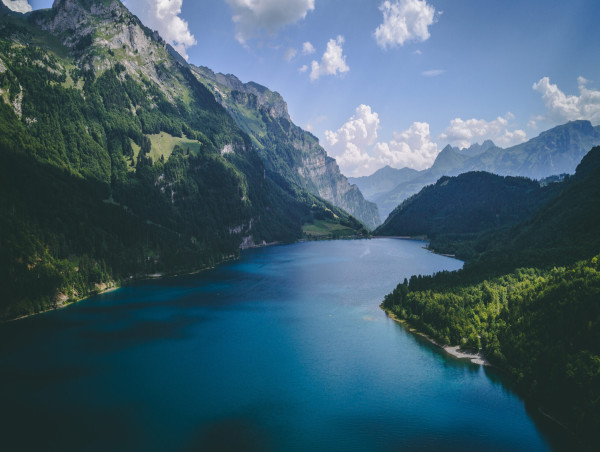  Swiss unemployment rate rises to 2.6% in September, higher than expected 