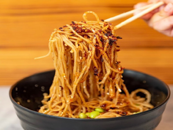 National Noodle Day Offer: honeygrow Announces BOGO Special on Signature Noodle Dishes, Oct 6, 2024