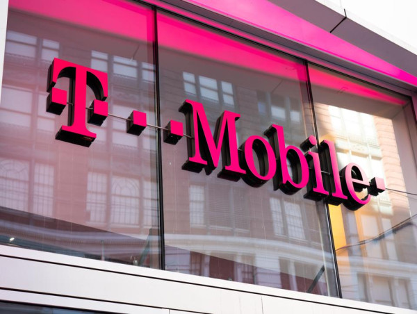  T-Mobile stock analysis: short-term pullback can’t be ruled out 