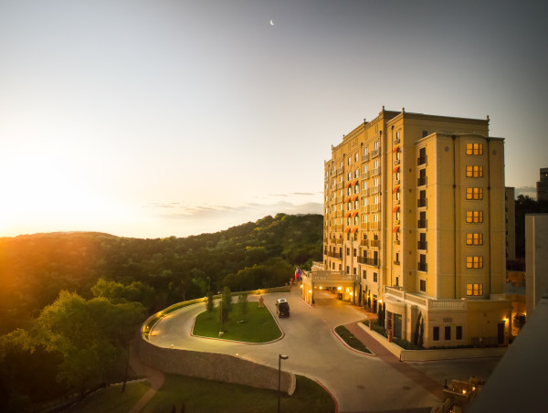  Hotel Viata Recognized as One of Texas’ Top Hotels In Condé Nast Traveler’s 2024 Readers’ Choice Awards 