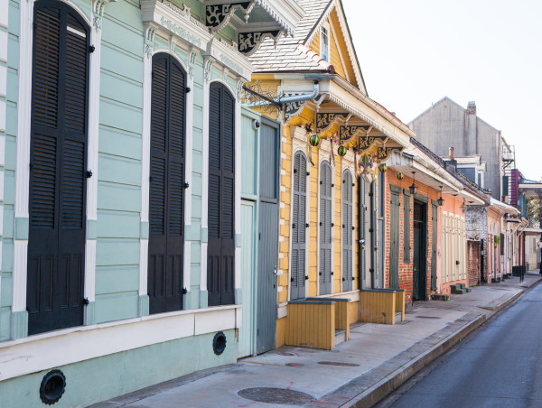  Supporting Local New Orleans Businesses: Rhino Web Studios’ Commitment to the Community 