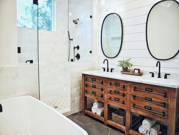  Santa Monica Regrouting: Revitalizing Homes and Elevating Tile Care Standards 