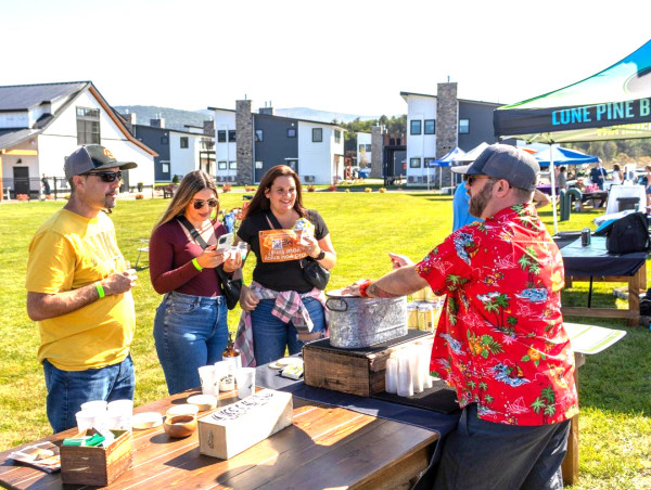  Celebrate Fall at Owl’s Nest Resort’s Beer Walk 