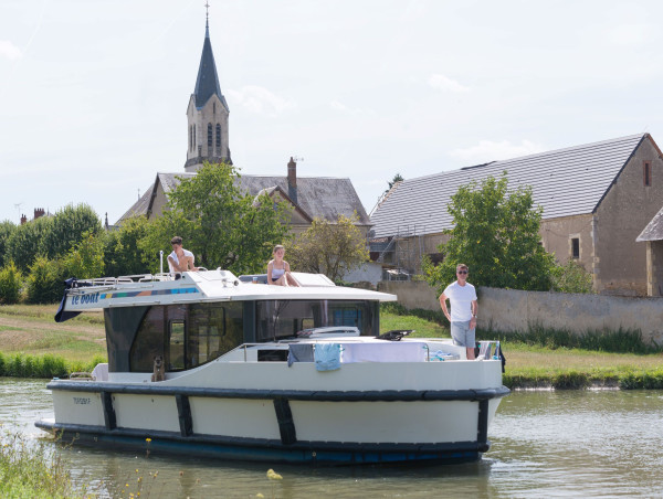 Le Boat announces its Top Five European Must-Visit Regions with Le Boat in 2025