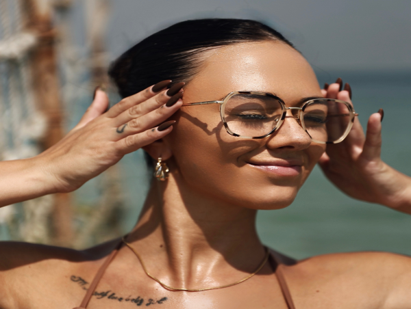  EFE Launches Trendy and Customizable Eyewear Collection 