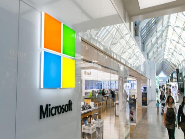  Alphabet and Microsoft earnings approach: Microsoft looks like the safer bet 