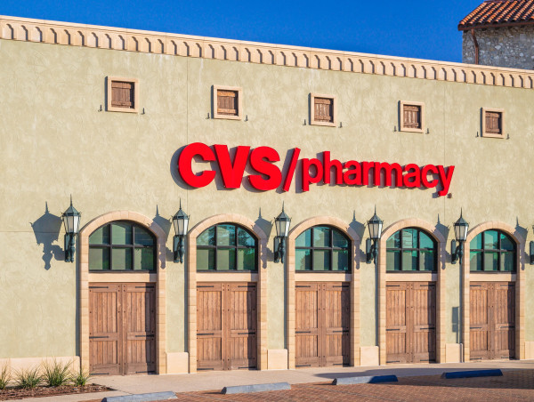  CVS stock drops 13% as company replaces CEO Karen Lynch with David Joyner 