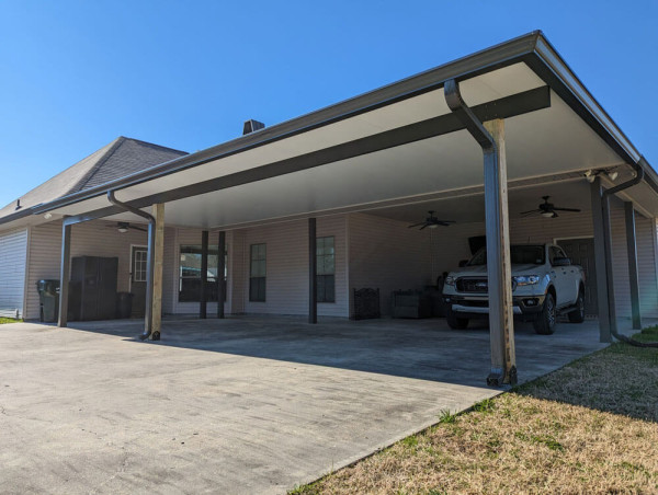  How Insulated Patio Covers Help Protect Outdoor Furniture 