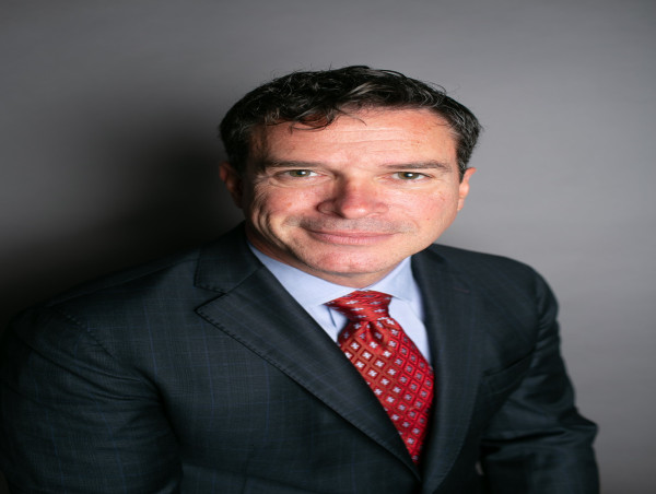  Dr. Jay Grossman, L.A.'s Premier Dentist, Sounds the Alarm: Your Morning Routine Could Be the Key to Cancer Prevention 