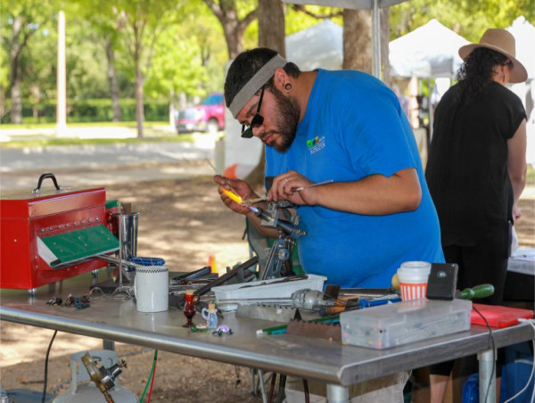 Demonstrations Featured at Art Worth Festival, October 25 to 27