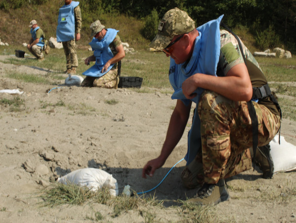 138 Ukrainian Defence Personnel Complete Demining Training Program Implemented by Canadian Organization Mriya Aid