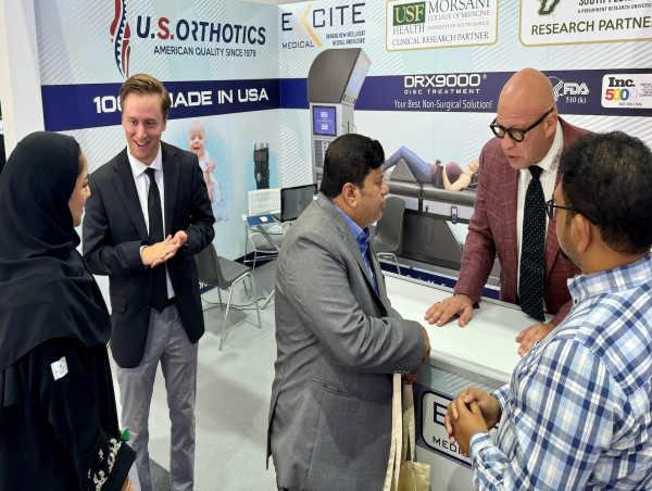  Excite Medical Successfully Showcases DRX9000 Non-Surgical Spinal Decompression Machine at Global Health Exhibition 