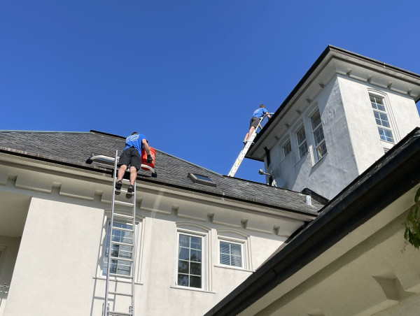  Window Washing Expert Announces New Online Scheduling for Gutter Cleaning Services 