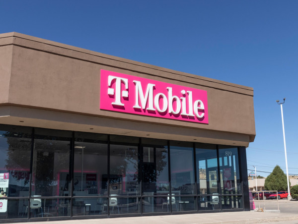  Can T-Mobile shares keep heading higher? 