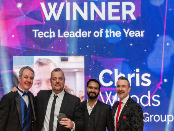  Chris Woods, Founder and CEO of CyberQ Group, Wins Prestigious Tech Leader Award at Birmingham Tech Week 