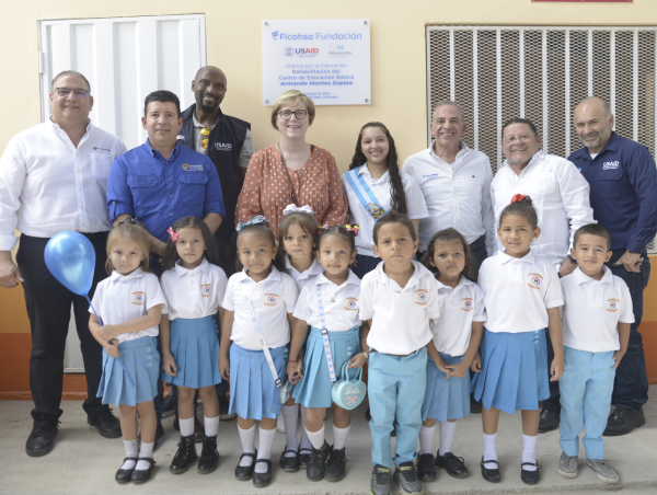 Ficohsa Foundation Completes Refurbishment of 25th School, Benefiting Over 10,600 Children Across Honduras