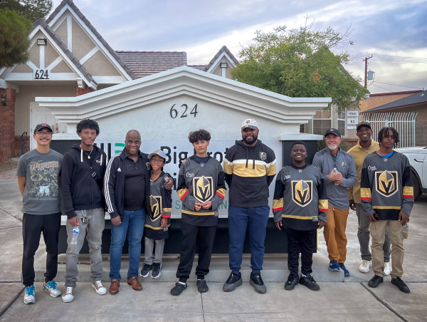  Credit One Bank and Big Brothers Big Sisters Once Again Team Up for Number One Fan Initiative 