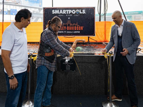  SmartPools® Unveils Revolutionary Natural, Mineral Water Swimming Pool at Exclusive Event in Kuala Lumpur 