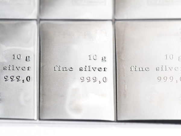  Silver demand surges amid high gold prices and Nifty decline: here’s why investors are bullish 