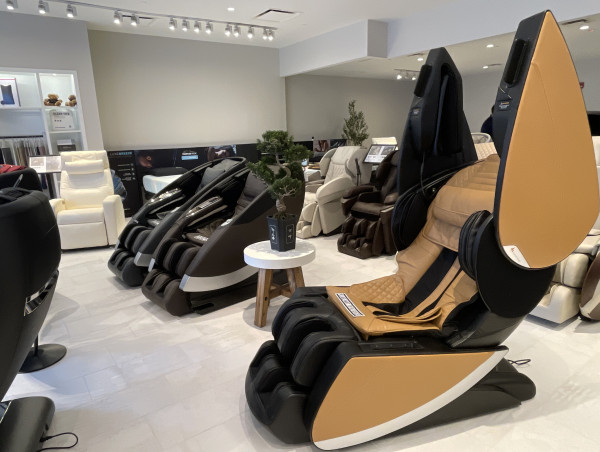  Relax in Comfort Opens New Luxury Showroom In Jacksonville Featuring World's Best Smart Beds & Massage Chairs 