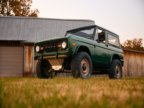  Kincer Chassis Partners with Elkington Motors to Launch Electric Bronco Chassis for Classic Car Builders 