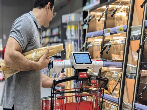  Intermarché Is Testing Smart Carts To Improve The Shopping Experience For Its Customers 