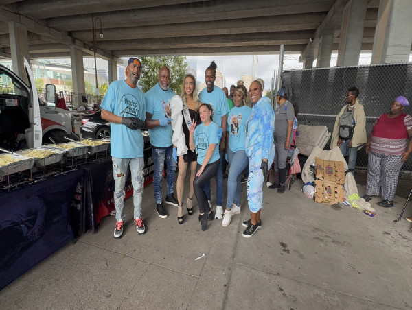 Mrs. Elite Texas Universe Partners with Hoodies4Healing to Launch “The Queen Collection” for Houston’s Homeless