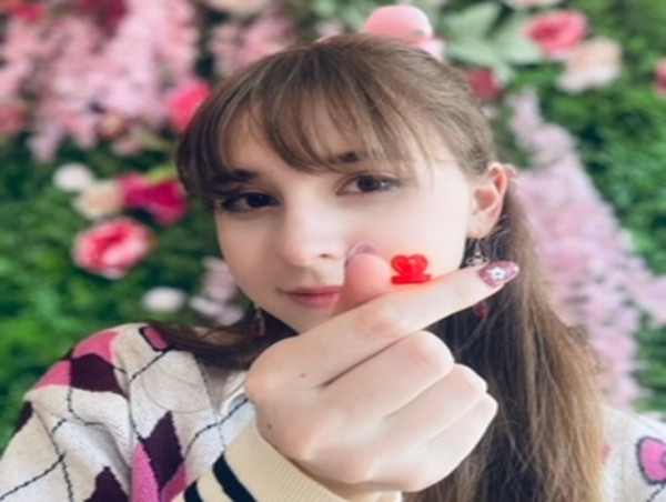  Teen J-Pop Artist Melds Japanese and American Influences in Emotionally Charged New Track 