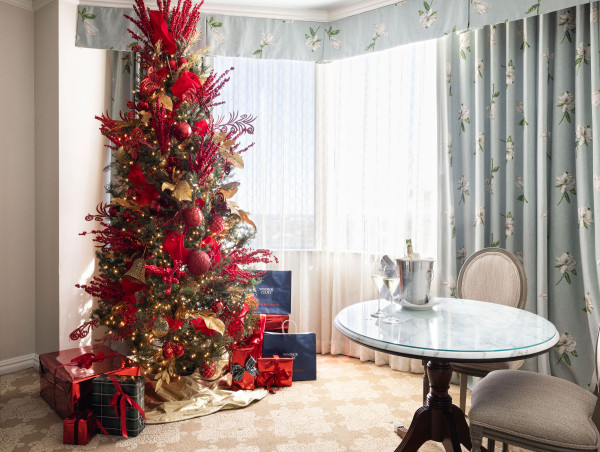  New Orlean's Windsor Court Announces its Holiday Magic 