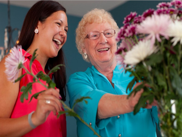  Holiday 24-Hour In-Home Care Introduced for Manhattan Seniors to Share Love by Touching Hearts NYC 