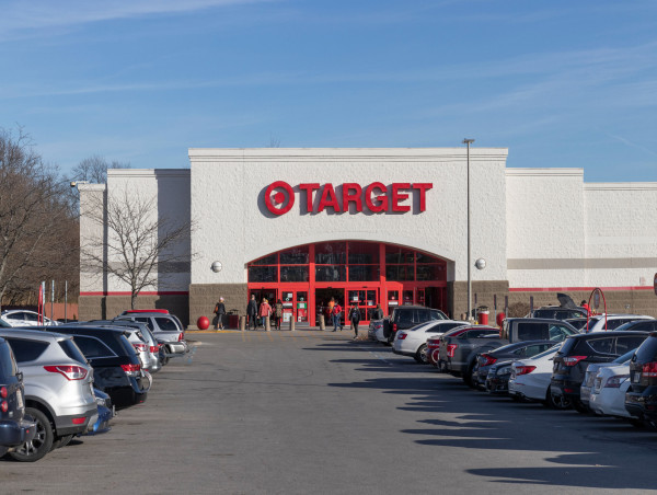  Why is Target losing to Walmart, and will it ever catch up? 