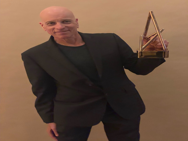  “Snoodles in Space: A Wackadoodle Tale from Outer Space!” Is a Winner in the 4th Annual Anthem Awards 