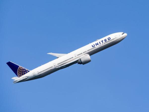  Here’s why United Airlines stock is beating American, IAG, Delta 