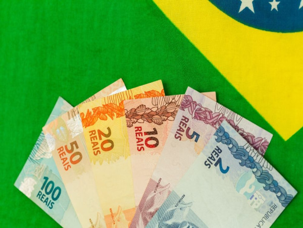 Brazil’s mid-November CPI exceeds forecasts, raising policy questions