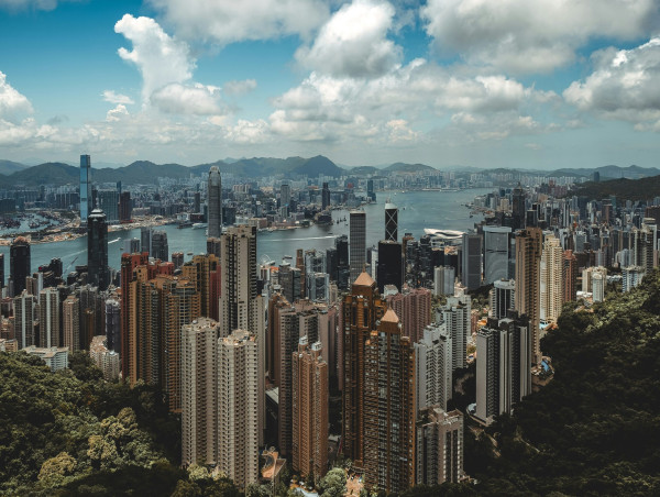 US-China tensions drive $4.1 trillion in assets to Singapore, surpassing Hong Kong